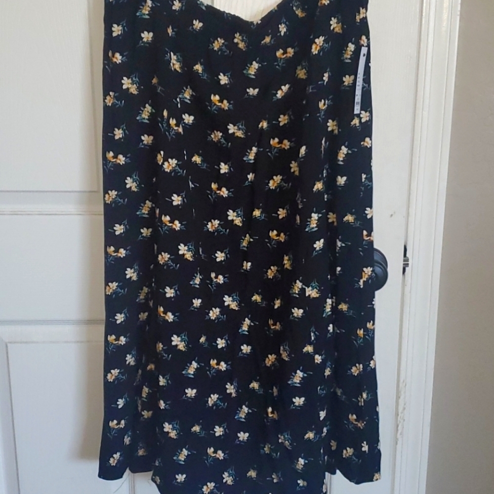 Apt 9 Flirty Floral